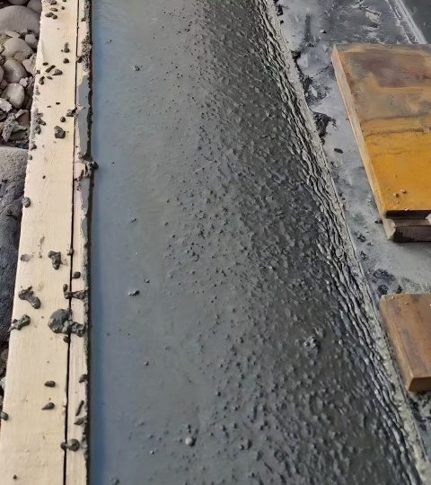 西乡塘民房加固 危房改造 加固砖混加固材料 高延性混凝土施工说明