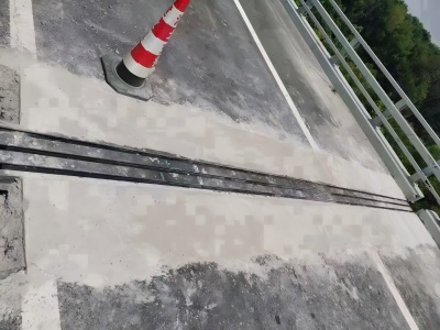 西乡塘伸缩缝更换后浇筑材料快速结构修补料速砼的产品特点及施工流程​